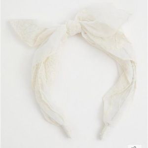 Torrid White Floral Bow Headband NWOT